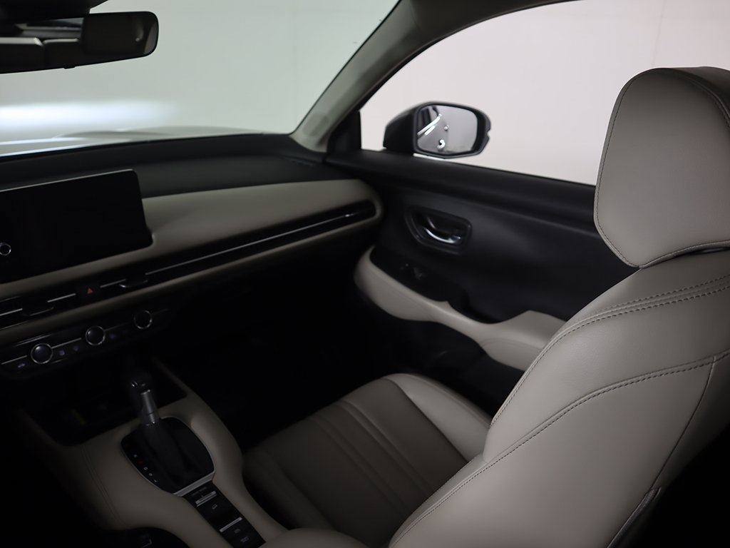 Used 2023 Honda HR-V EX-L image 44