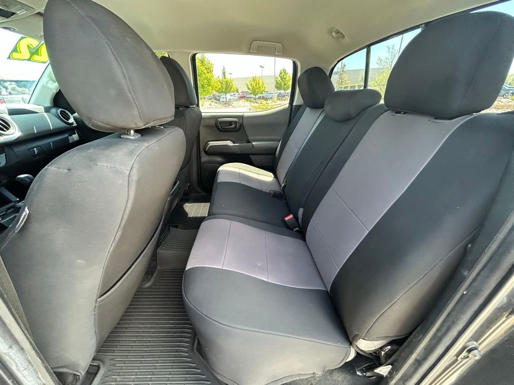 Used 2022 Toyota Tacoma SR5 AWD/4WD image 26