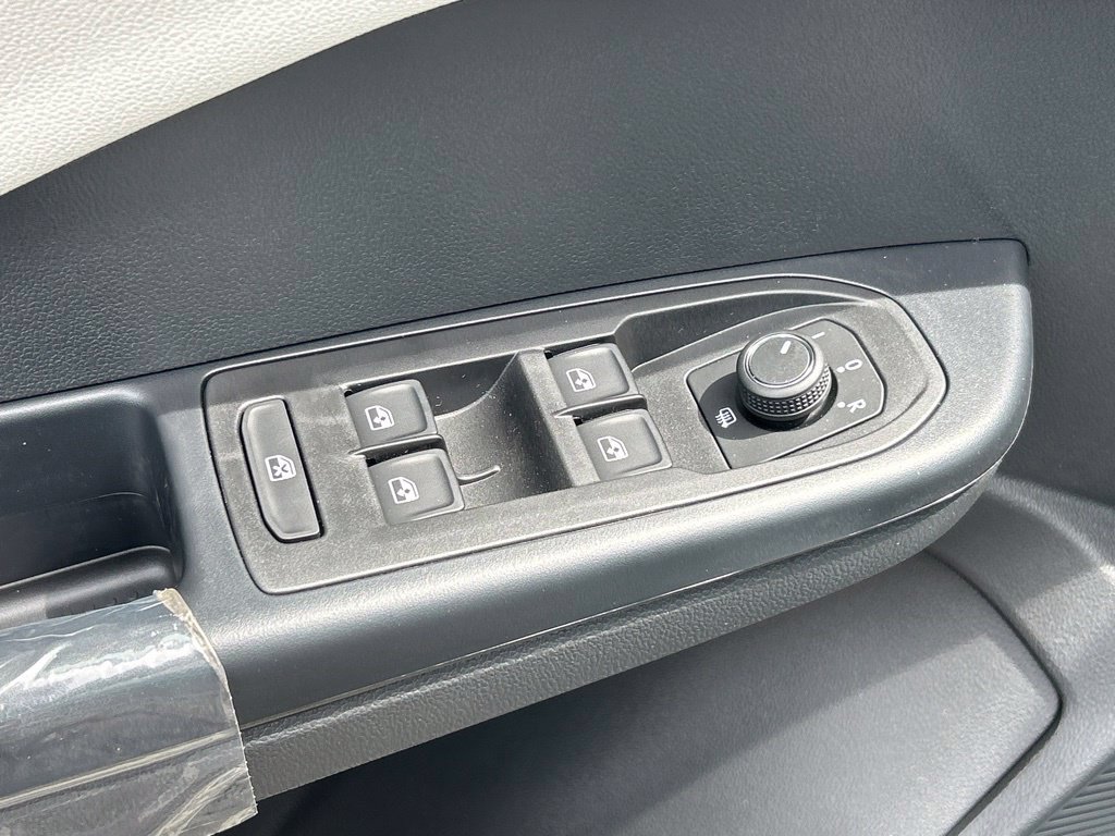 New 2026 Volkswagen Taos S AWD/4WD image 18