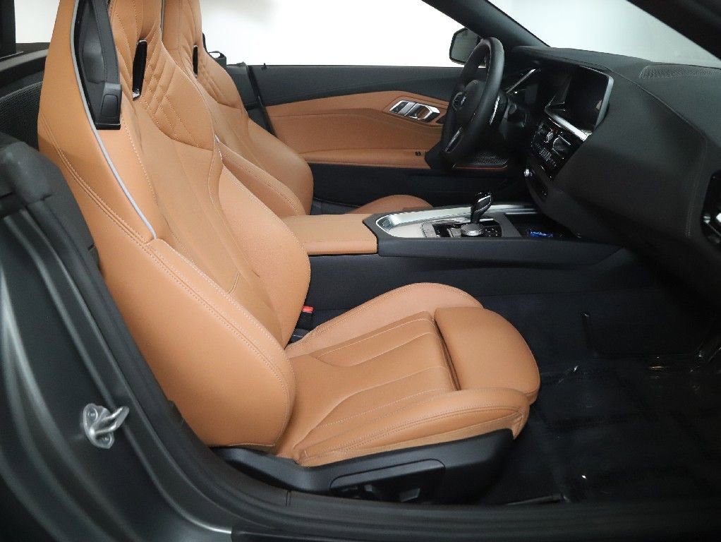 Used 2026 BMW Z4 M40i w/ Premium Package RWD image 36