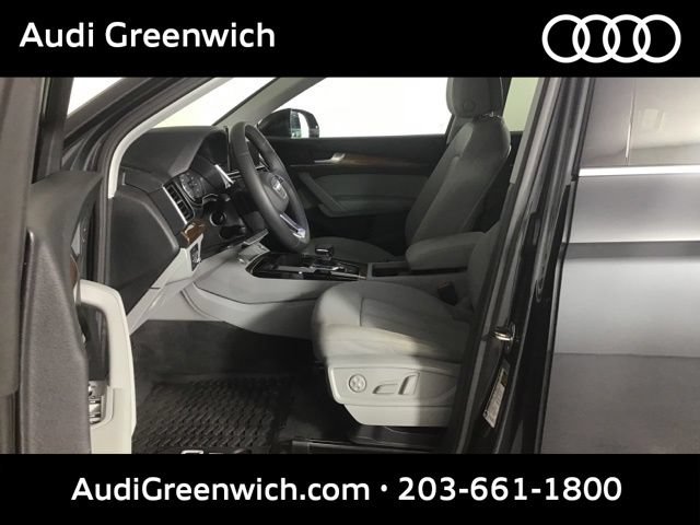 Certified 2024 Audi Q5 Premium w/ Convenience Package AWD/4WD image 9