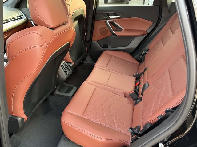 New 2027 BMW X1 xDrive28i w/ Convenience Package AWD/4WD image 8