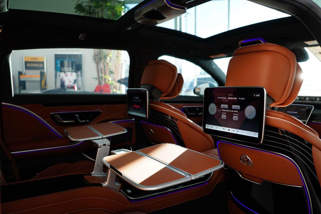 New 2026 Mercedes-Benz Maybach S 680 4MATIC image 38