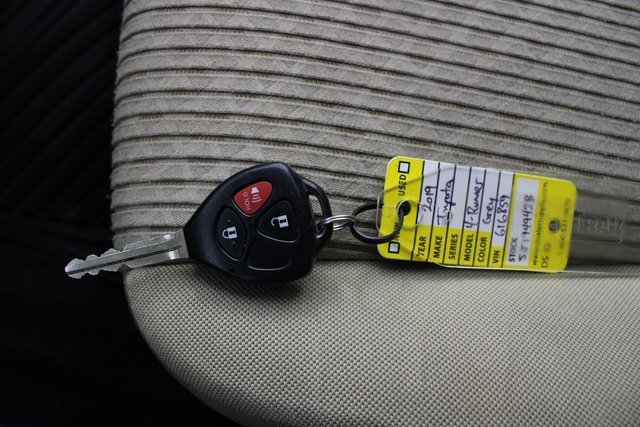 Used 2019 Toyota 4Runner SR5 image 7