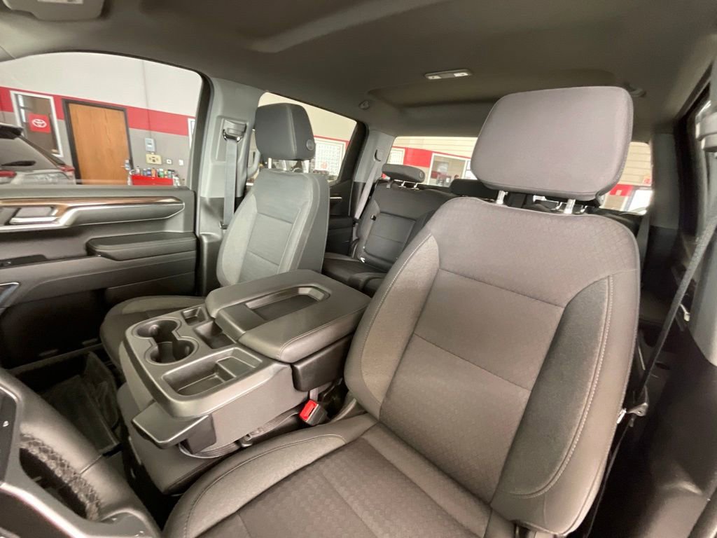 Used 2023 Chevrolet Silverado 1500 LT image 11