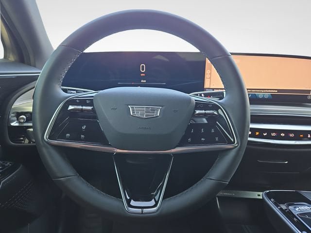 Used 2024 Cadillac Lyriq Luxury AWD/4WD image 21