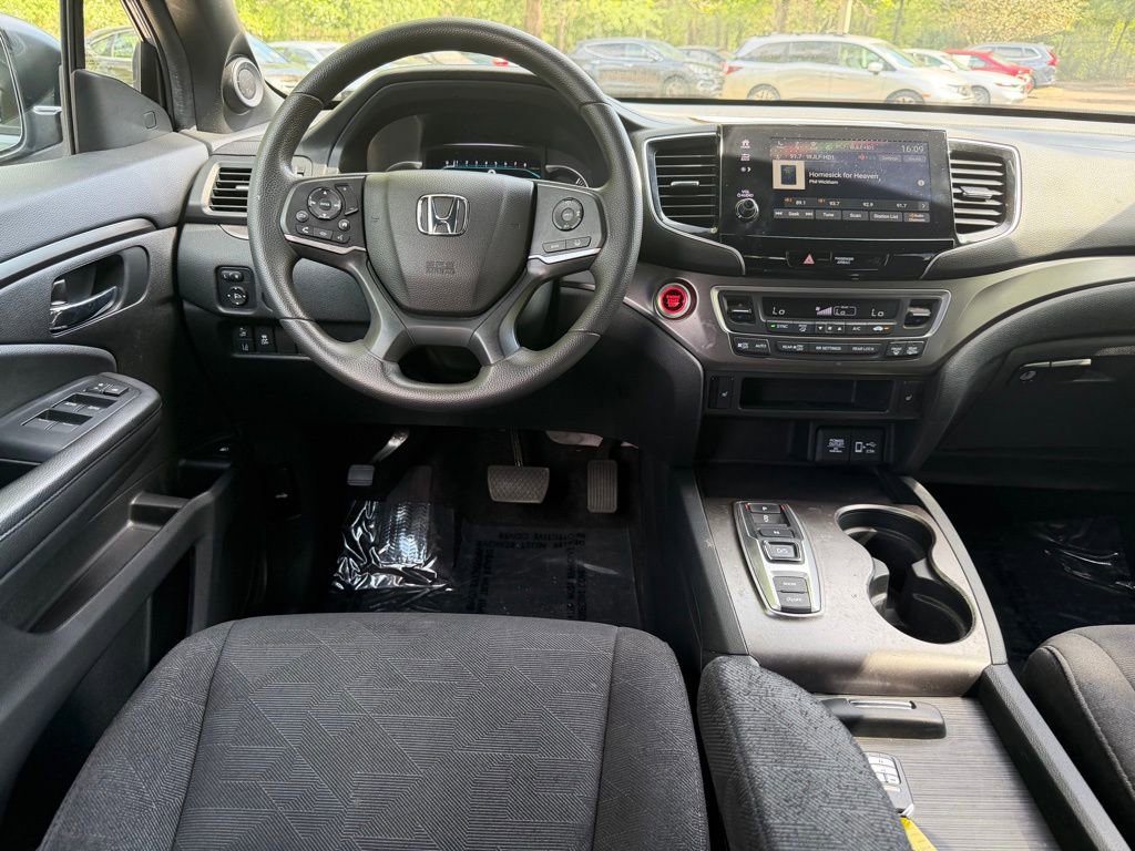 Used 2022 Honda Pilot Sport image 16
