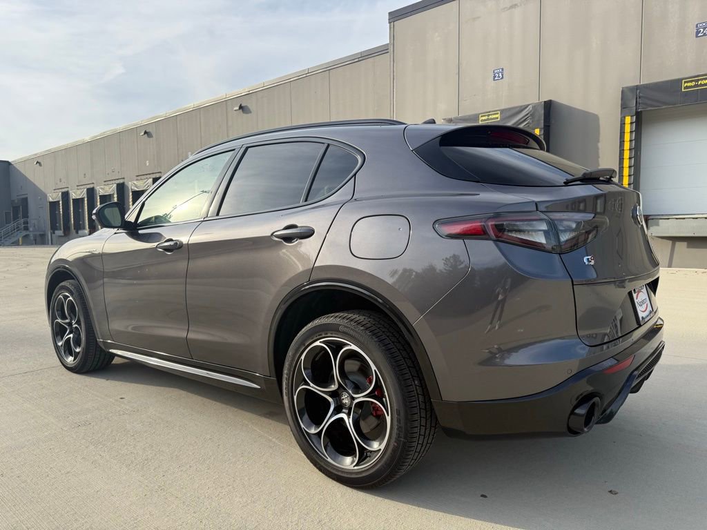 New 2025 Alfa Romeo Stelvio Sprint w/ Veloce Package image 4