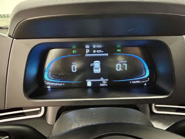 Certified 2025 Hyundai Elantra SE FWD image 23