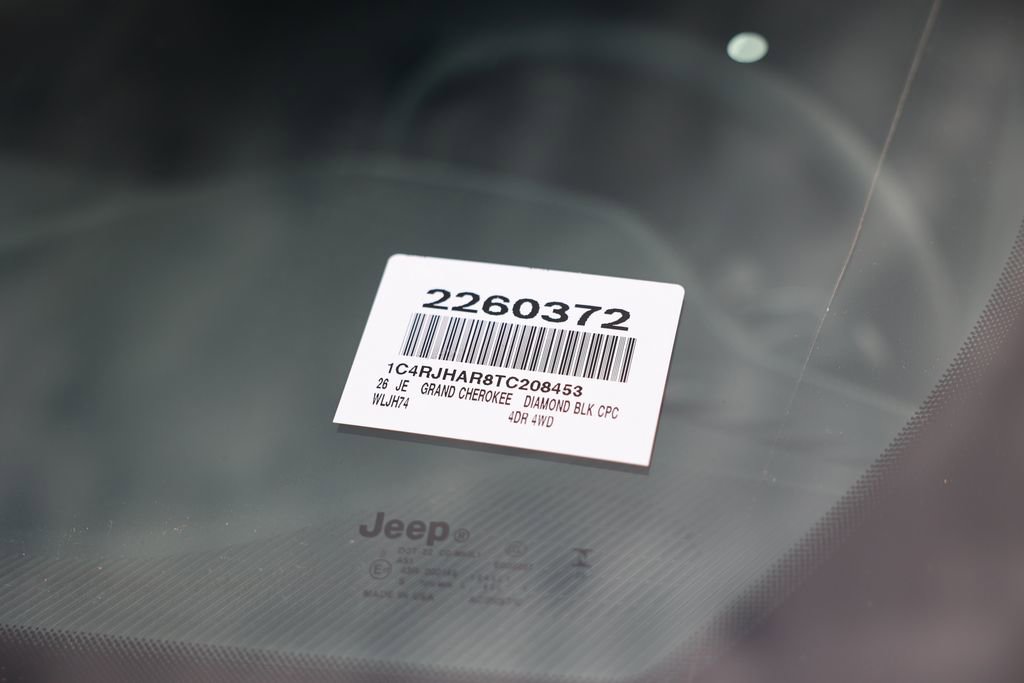 New 2026 Jeep Grand Cherokee Laredo image 33