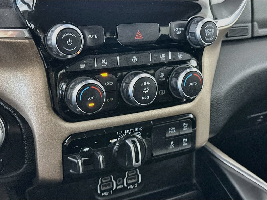 Used 2022 RAM 1500 Laramie AWD/4WD image 18