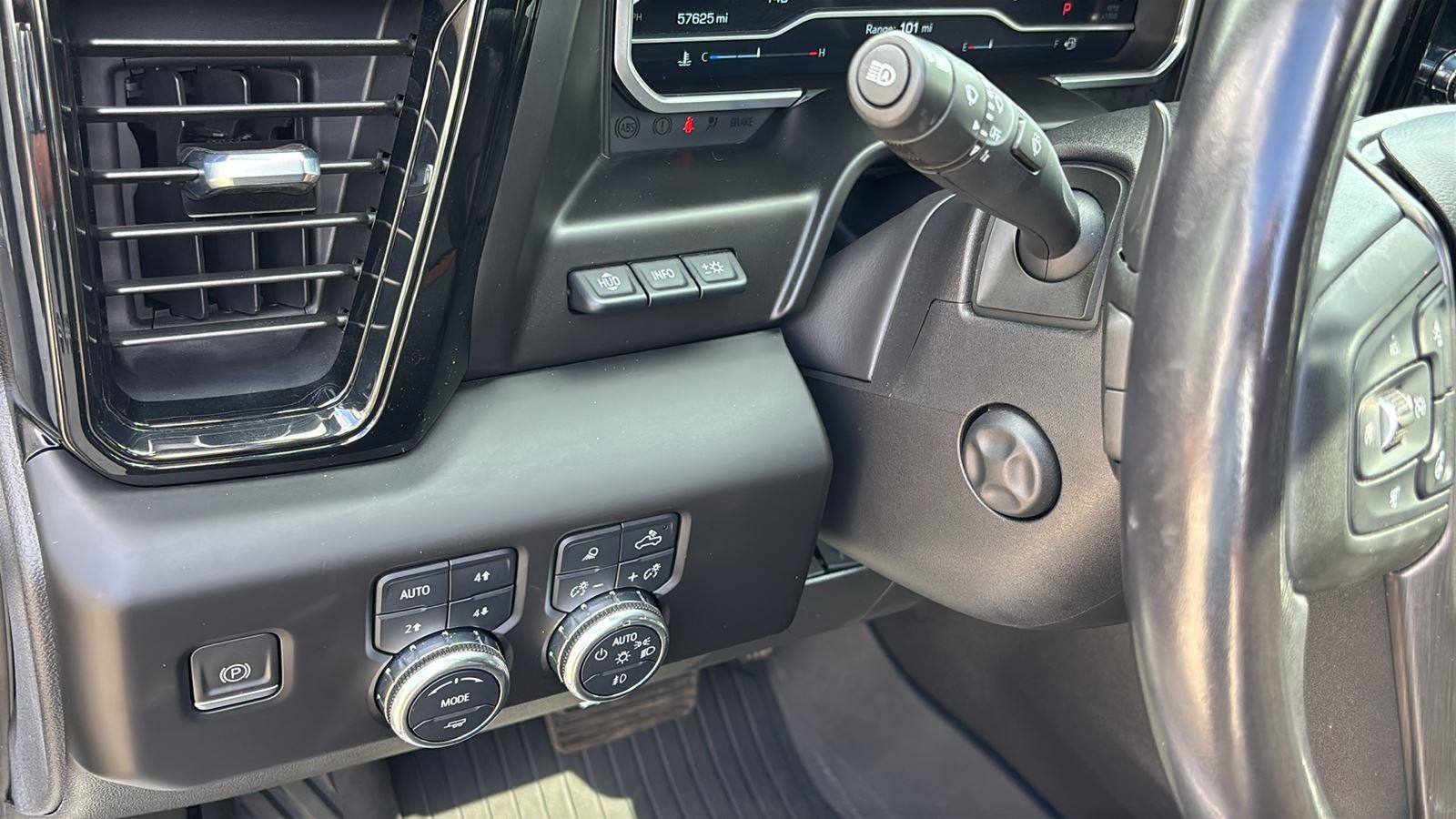 Used 2023 GMC Sierra 1500 AT4 w/ AT4 Premium Package AWD/4WD image 27