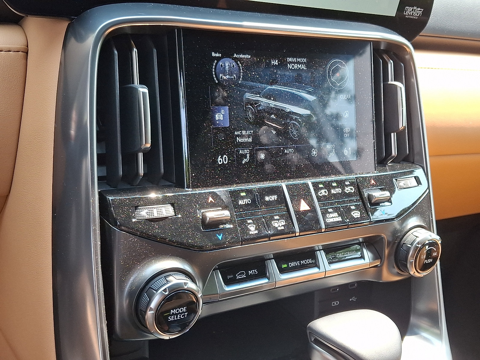 New 2026 Lexus LX 600 4WD w/ Luxury Package image 10