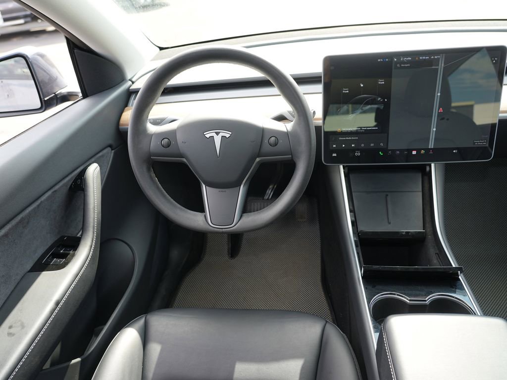 Used 2021 Tesla Model Y Long Range AWD/4WD image 19