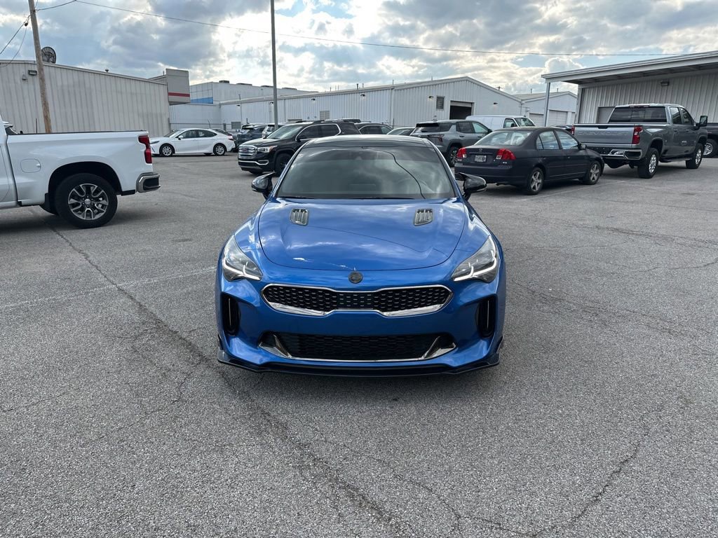 Used 2019 Kia Stinger GT1 RWD image 2