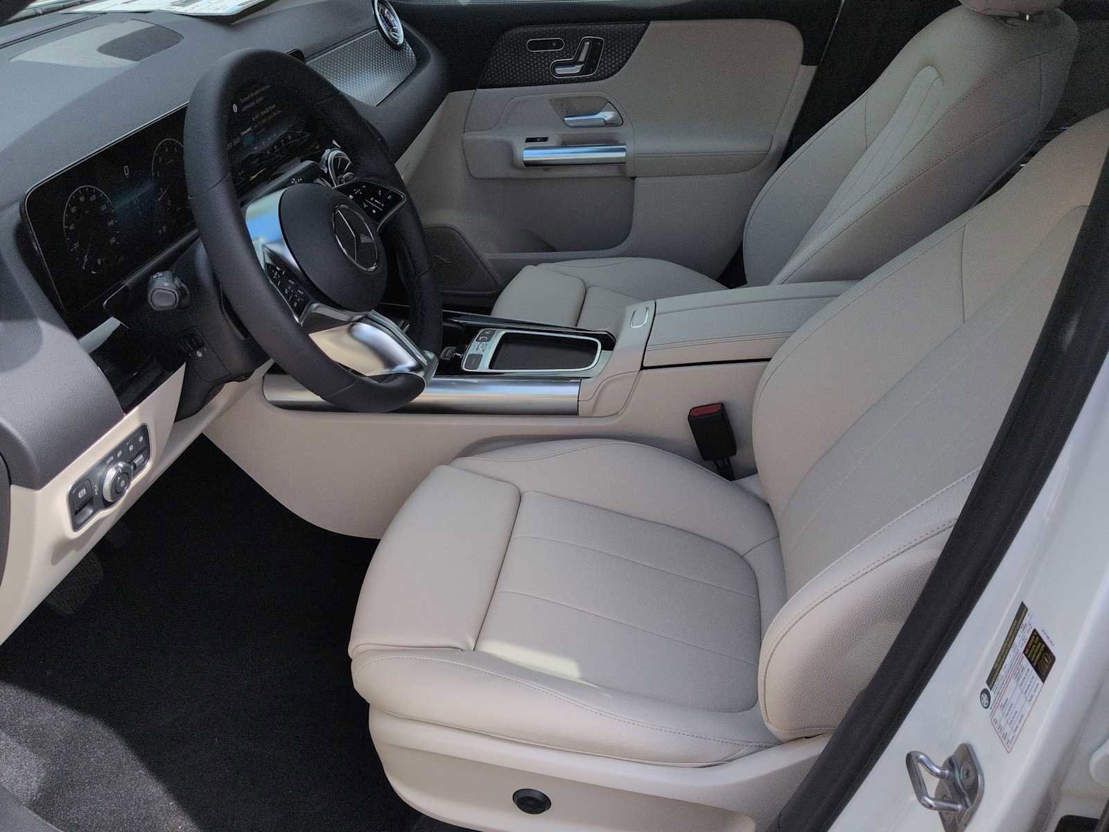 Certified 2026 Mercedes-Benz GLA 250 4MATIC image 17