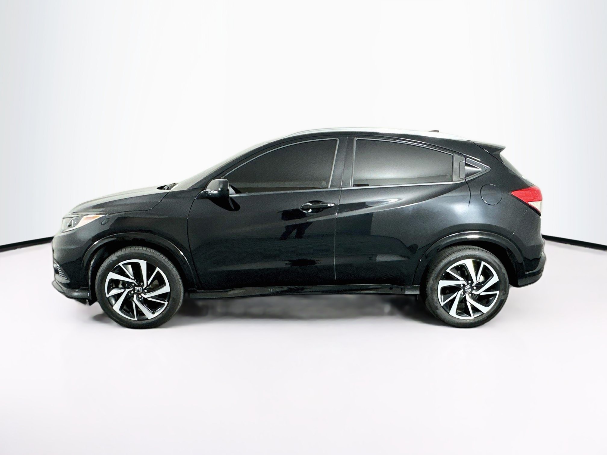 Used 2019 Honda HR-V Sport image 4