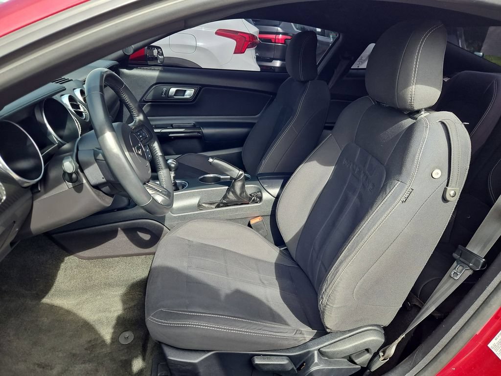 Used 2018 Ford Mustang Coupe RWD image 21