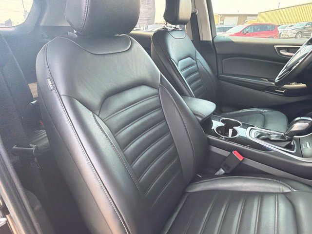 Used 2016 Ford Edge SEL w/ Equipment Group 201A AWD/4WD image 9
