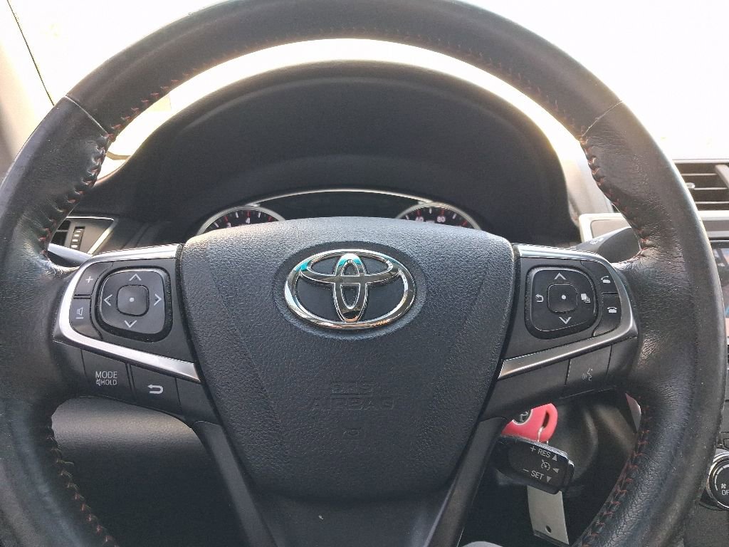 Used 2017 Toyota Camry SE FWD image 28