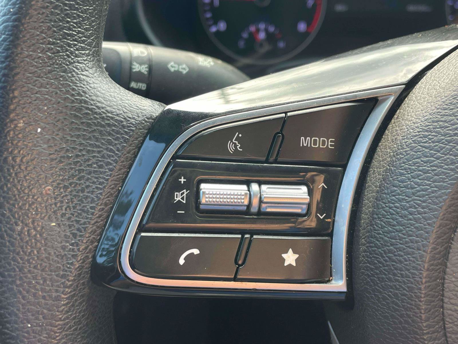 Used 2023 Kia Forte LXS w/ LXS Technology Package FWD image 18
