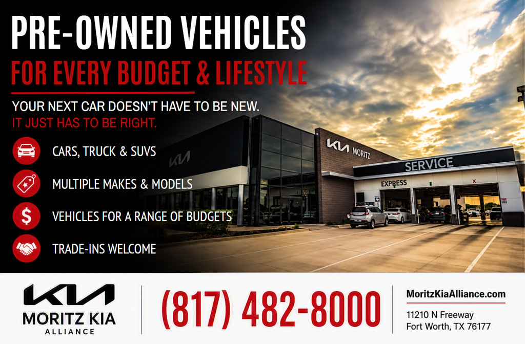 Used 2023 Chrysler Voyager LX FWD image 4