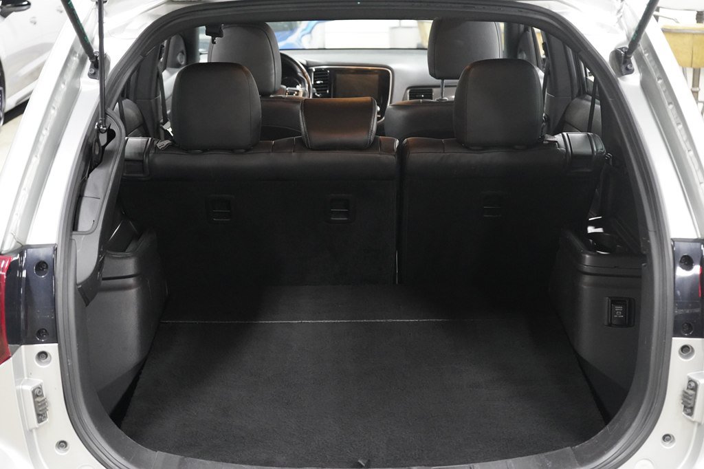 Used 2022 Mitsubishi Outlander SEL AWD/4WD image 25