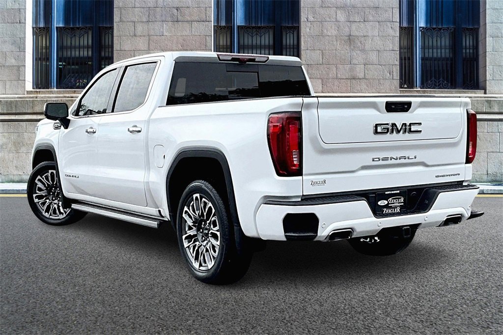 Used 2024 GMC Sierra 1500 Denali Ultimate image 11