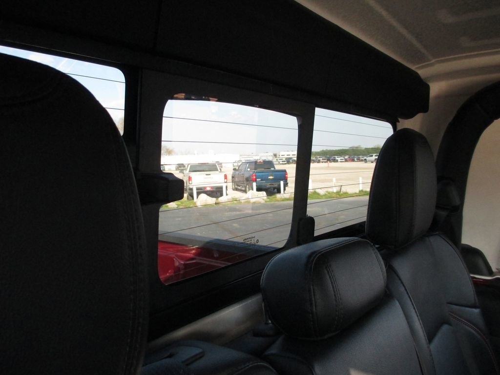 Used 2021 Jeep Gladiator Mojave w/ Cold Weather Group image 21