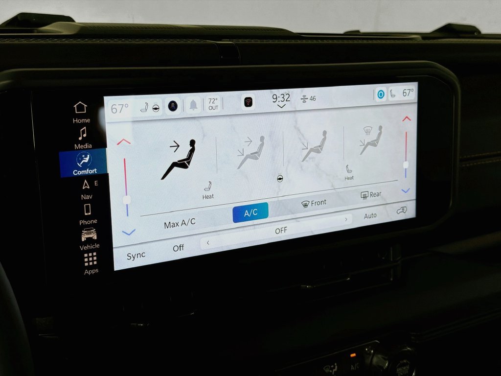 New 2027 Jeep Wrangler Unlimited Sahara AWD/4WD image 16