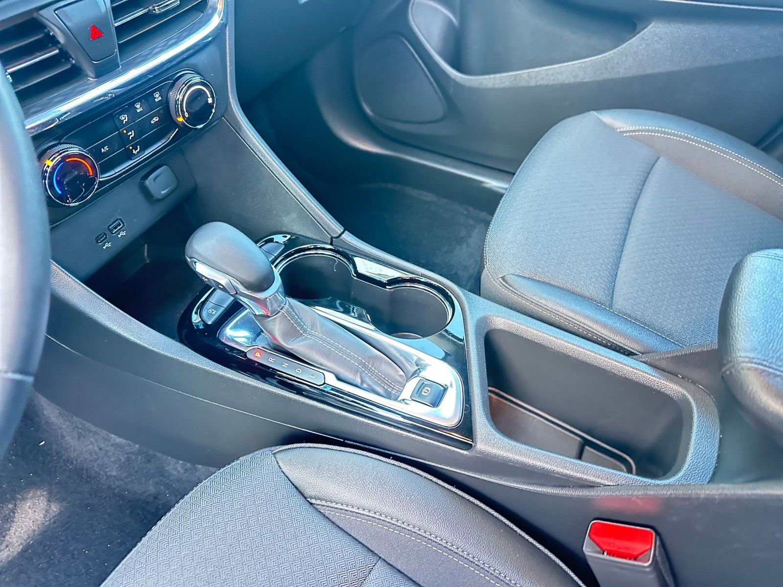 Used 2025 Buick Encore GX Preferred image 41