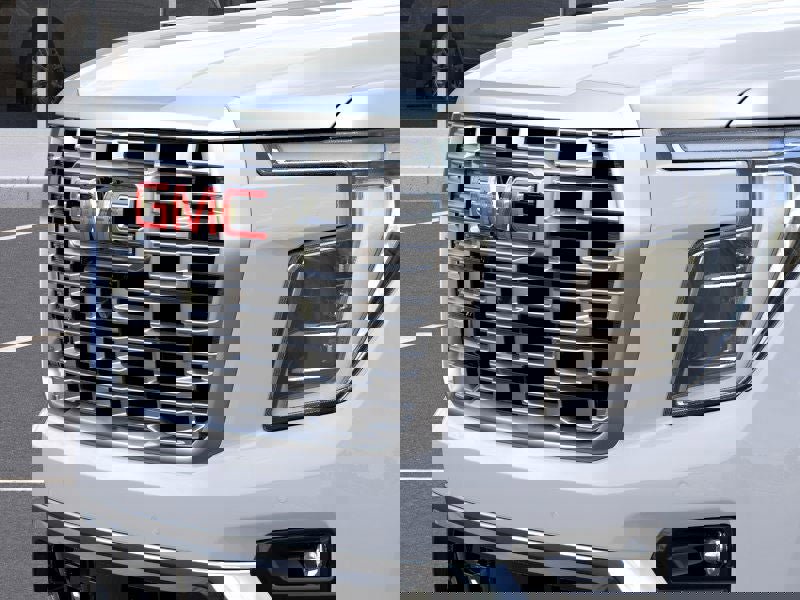 New 2026 GMC Yukon Denali w/ Sun & Power Step Package image 13