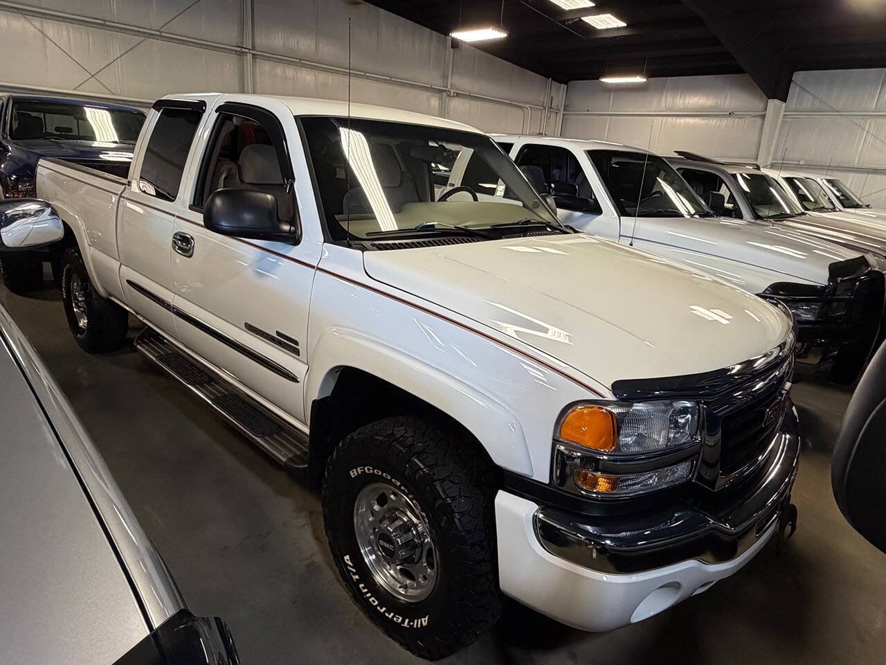 Used 2007 GMC Sierra 2500 SLE w/ Heavy-Duty Power Package RWD image 44