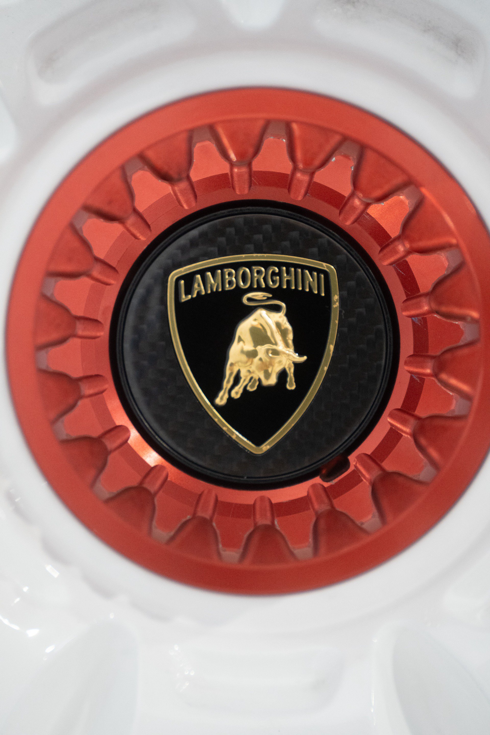 Used 2020 Lamborghini Aventador SVJ AWD/4WD image 35