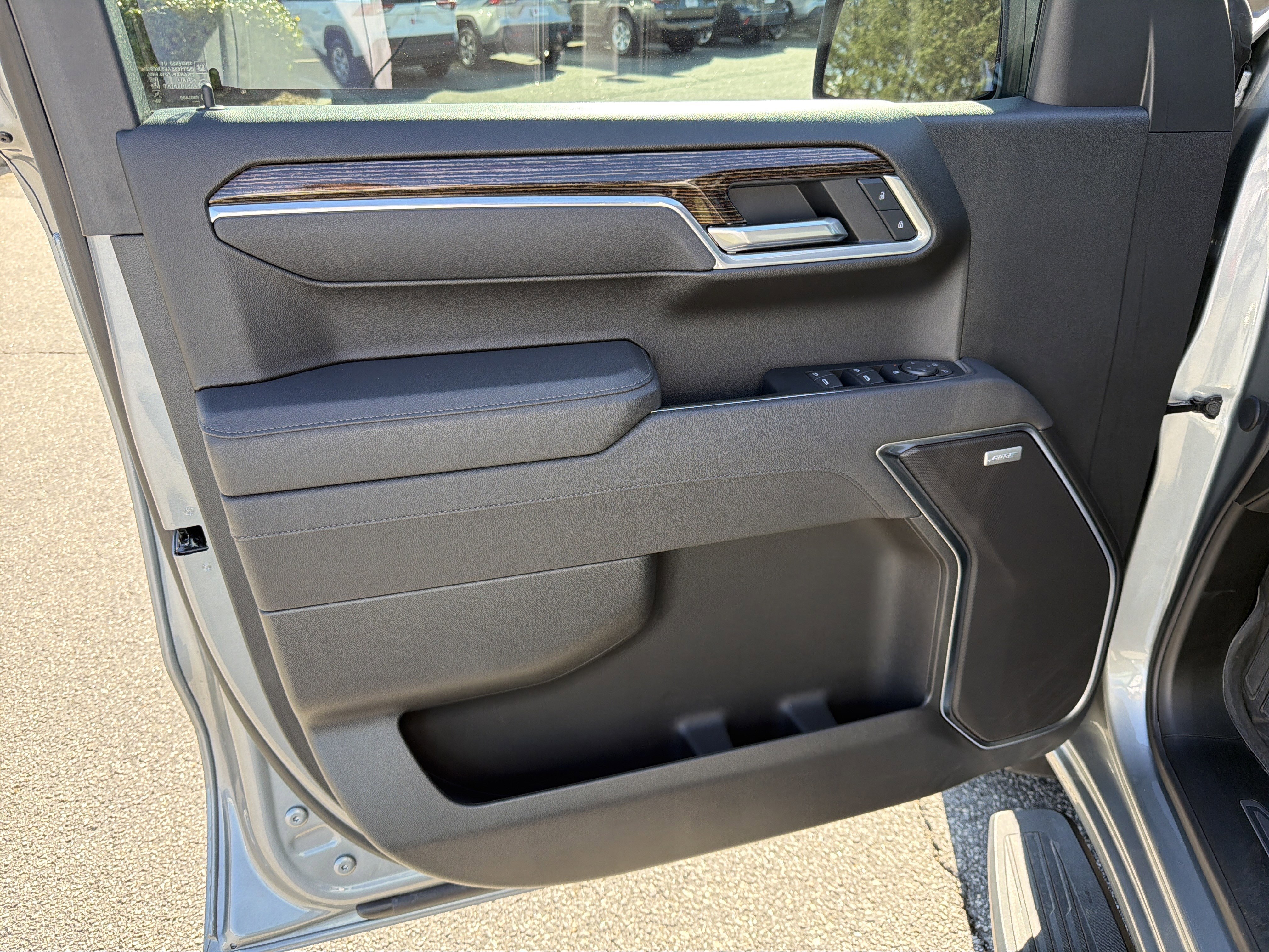 Used 2025 GMC Sierra 1500 Elevation w/ Elevation Premium Package image 21