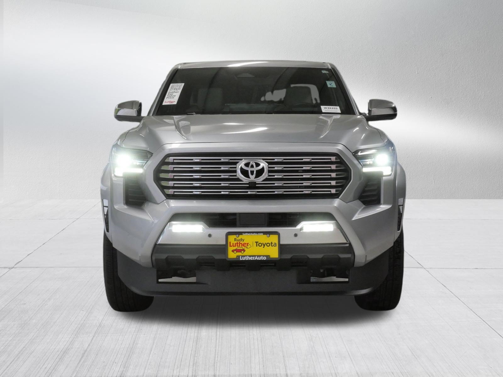 Certified 2024 Toyota Tacoma Limited w/ Limited Package (LT) AWD/4WD image 2