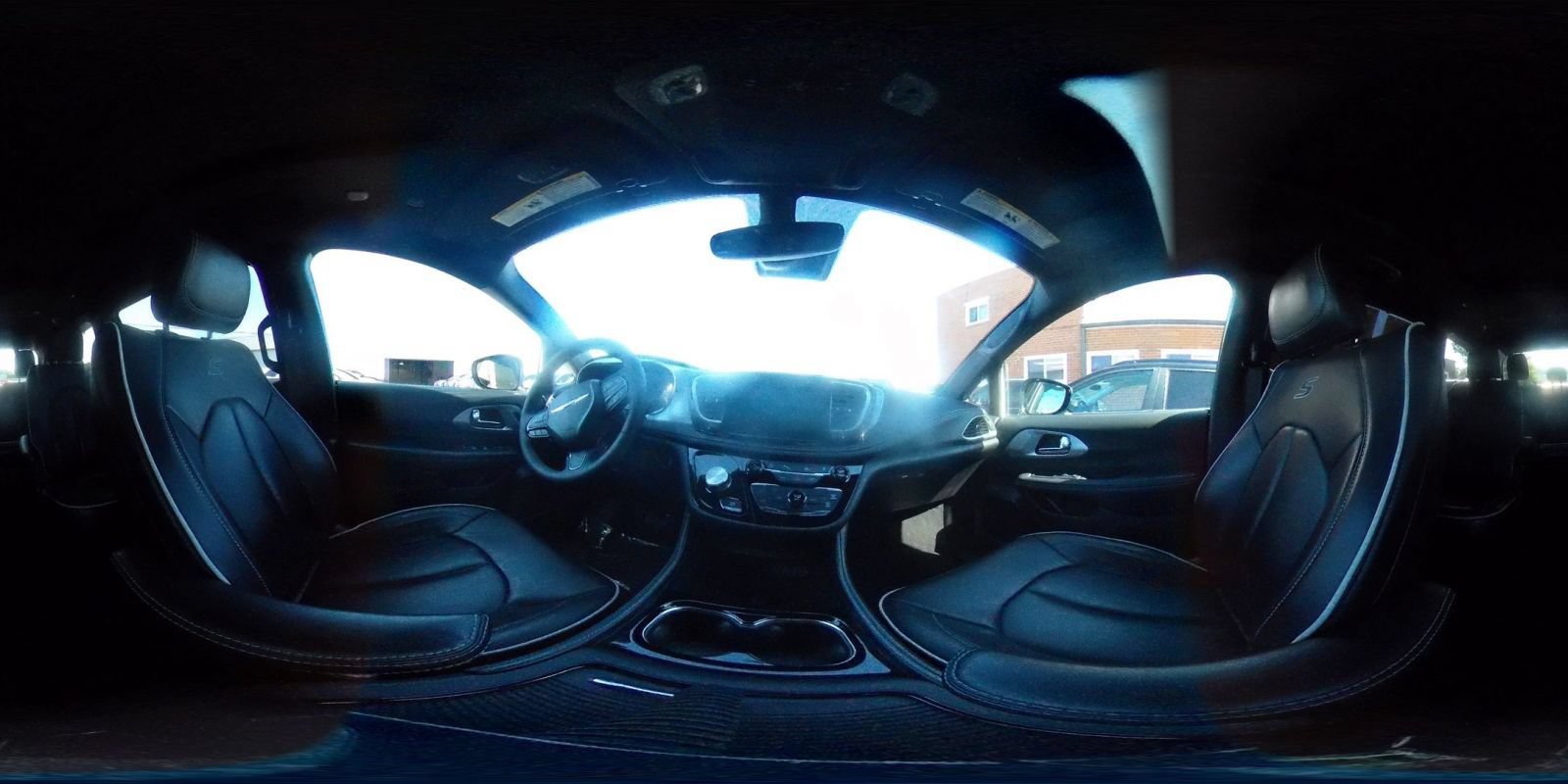 Used 2025 Chrysler Pacifica Limited FWD image 46