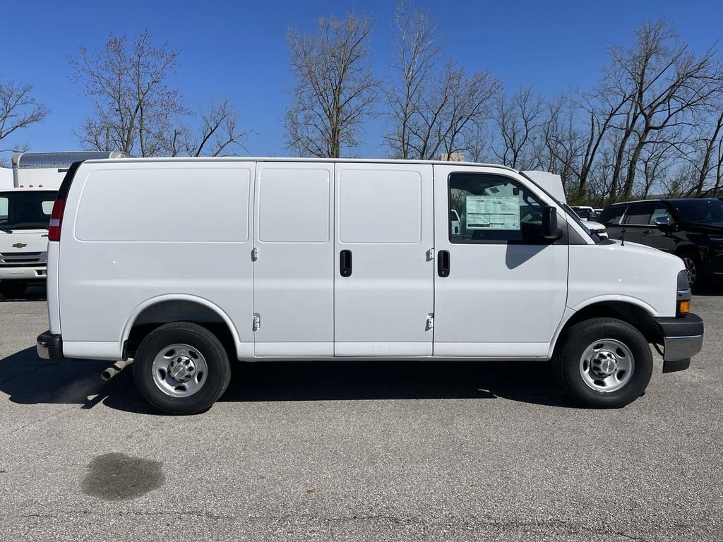 New 2026 Chevrolet Express 2500 w/ Driver Convenience Package RWD image 2