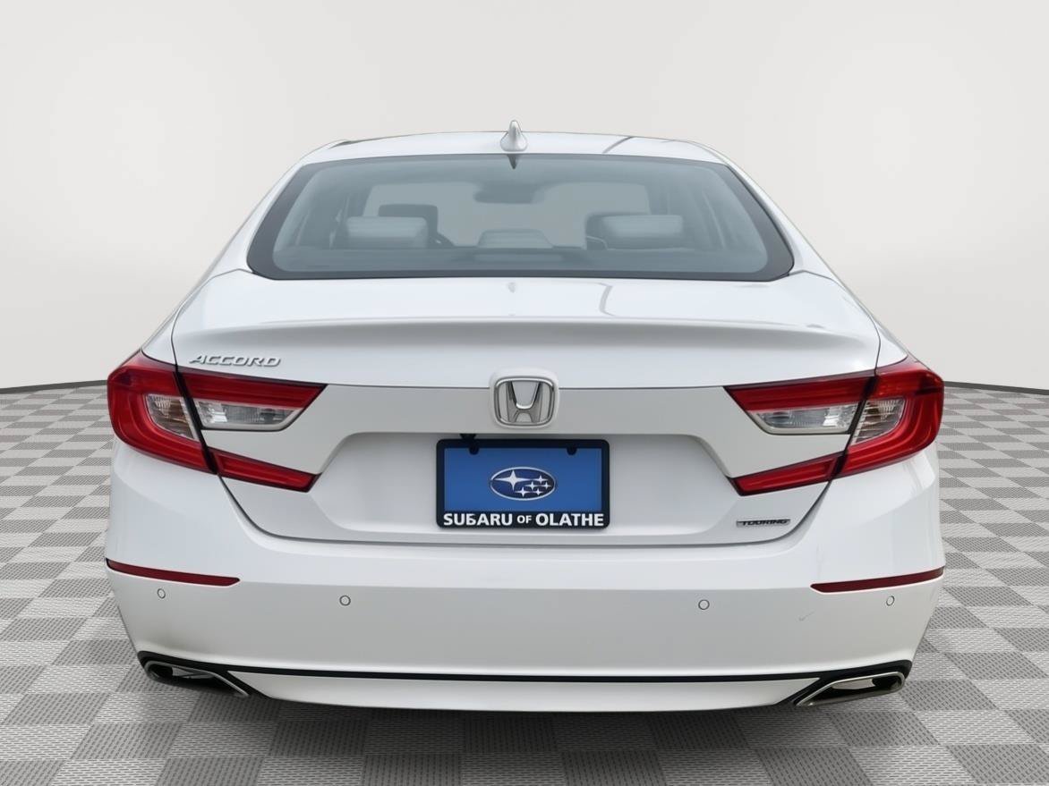 Used 2018 Honda Accord Touring image 12