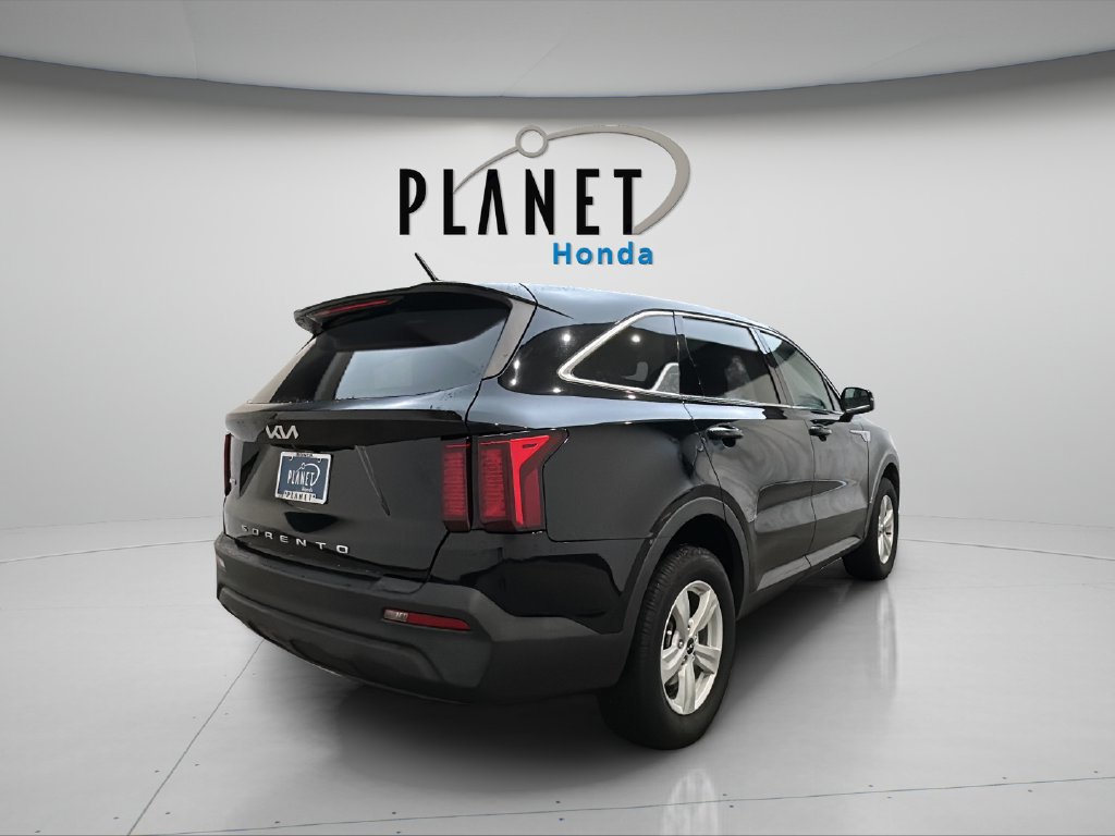 Used 2022 Kia Sorento LX AWD/4WD image 10