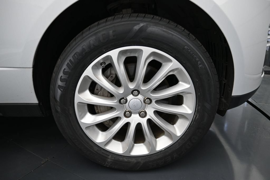Used 2018 Land Rover Range Rover AWD/4WD image 16
