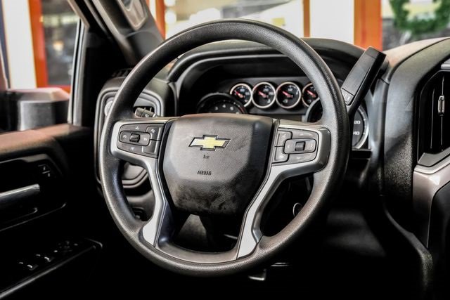 Used 2023 Chevrolet Silverado 2500 Custom w/ Custom Convenience Package image 13