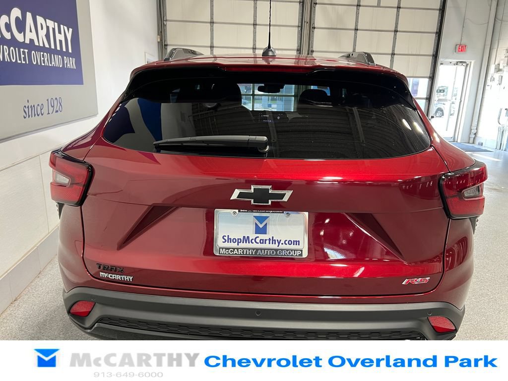 Used 2025 Chevrolet Trax RS w/ Driver Confidence Package FWD image 6