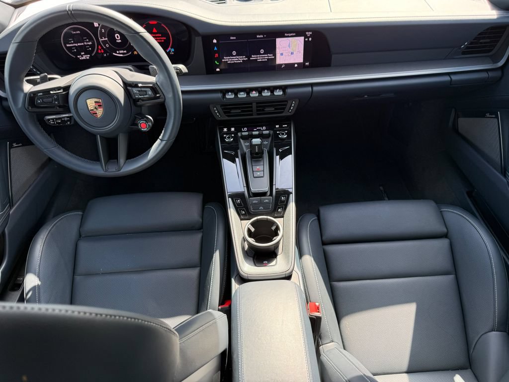 Used 2026 Porsche 911 Carrera RWD image 12