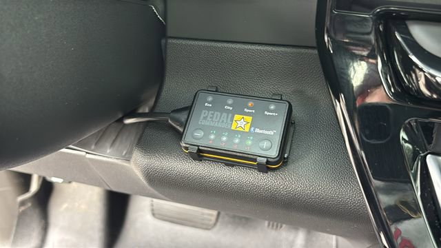 Used 2025 GMC Sierra 1500 AT4X image 18