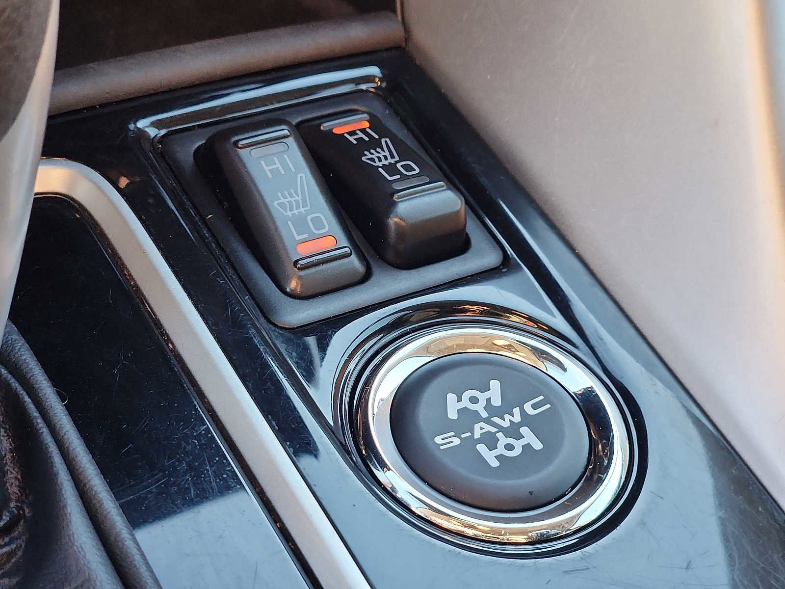 Used 2024 Mitsubishi Eclipse Cross LE image 24