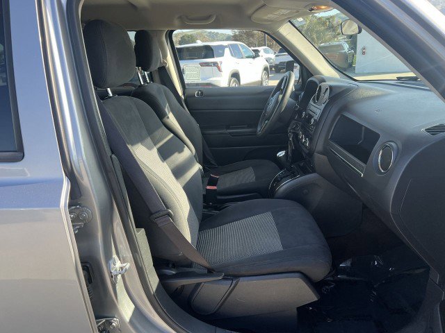 Used 2015 Jeep Patriot Sport w/ Power Value Group FWD image 26