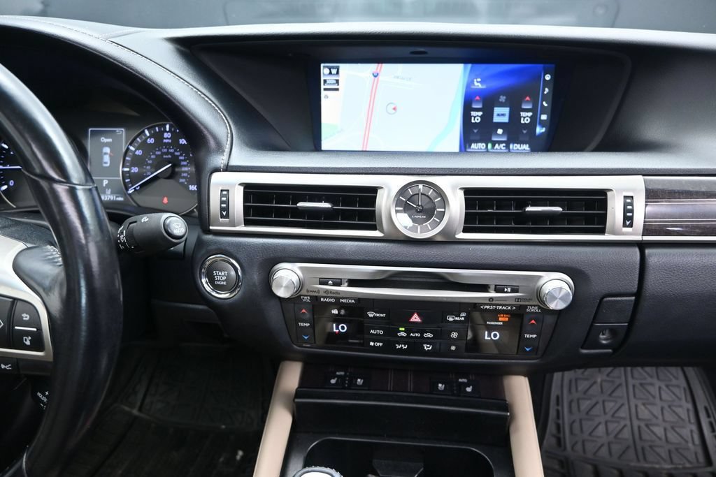 Used 2017 Lexus GS 350 w/ Preferred Accessory Package RWD image 28