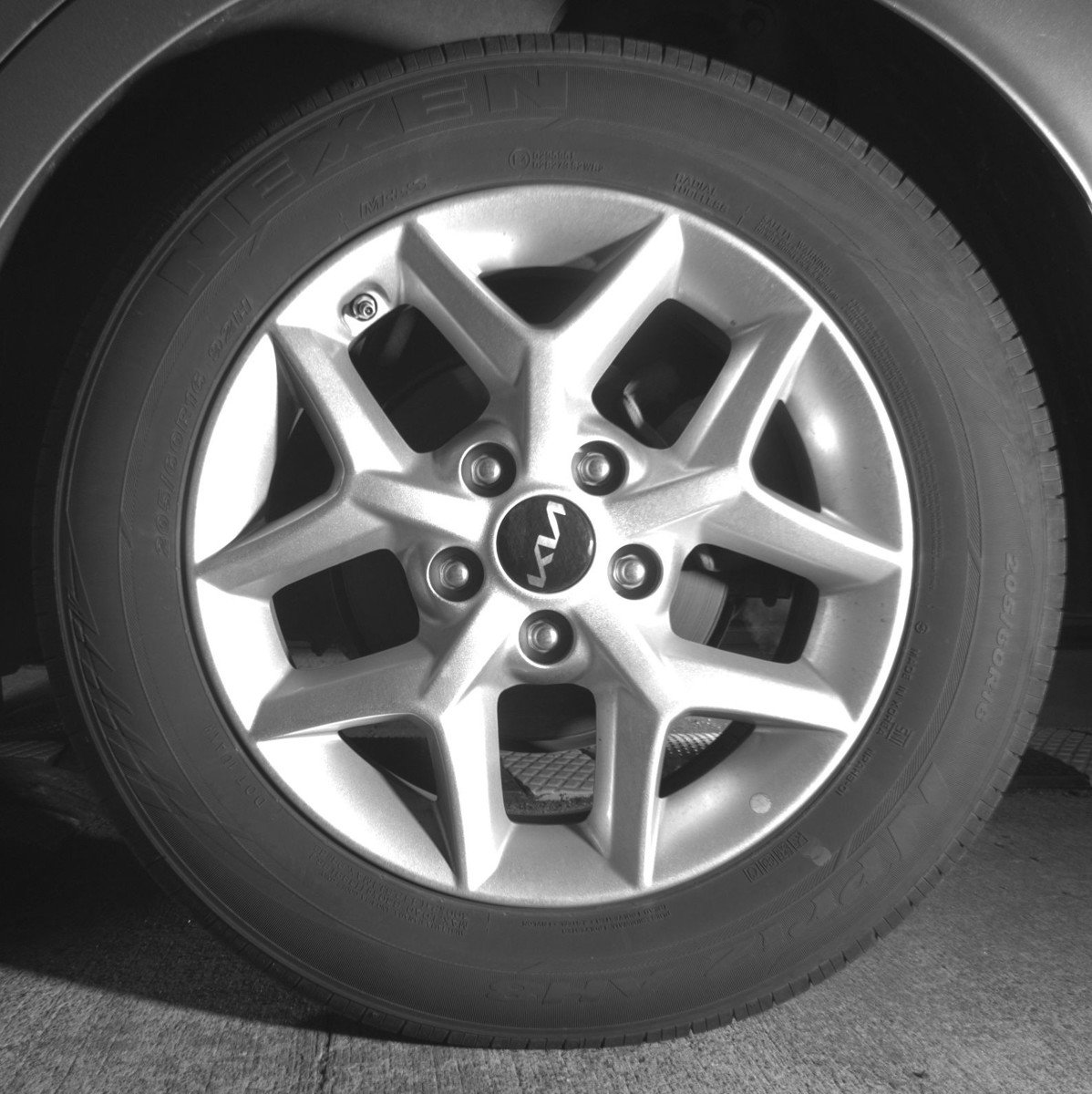 Used 2025 Kia Soul LX w/ LX Technology Package image 14