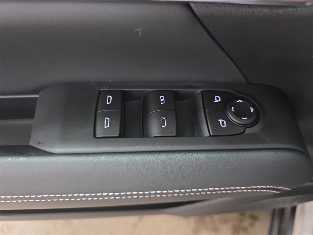 New 2026 GMC Terrain Elevation w/ Elevation Premium Package image 28